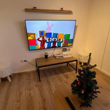 D1 - Klein Aber Fein * ורניגרוד